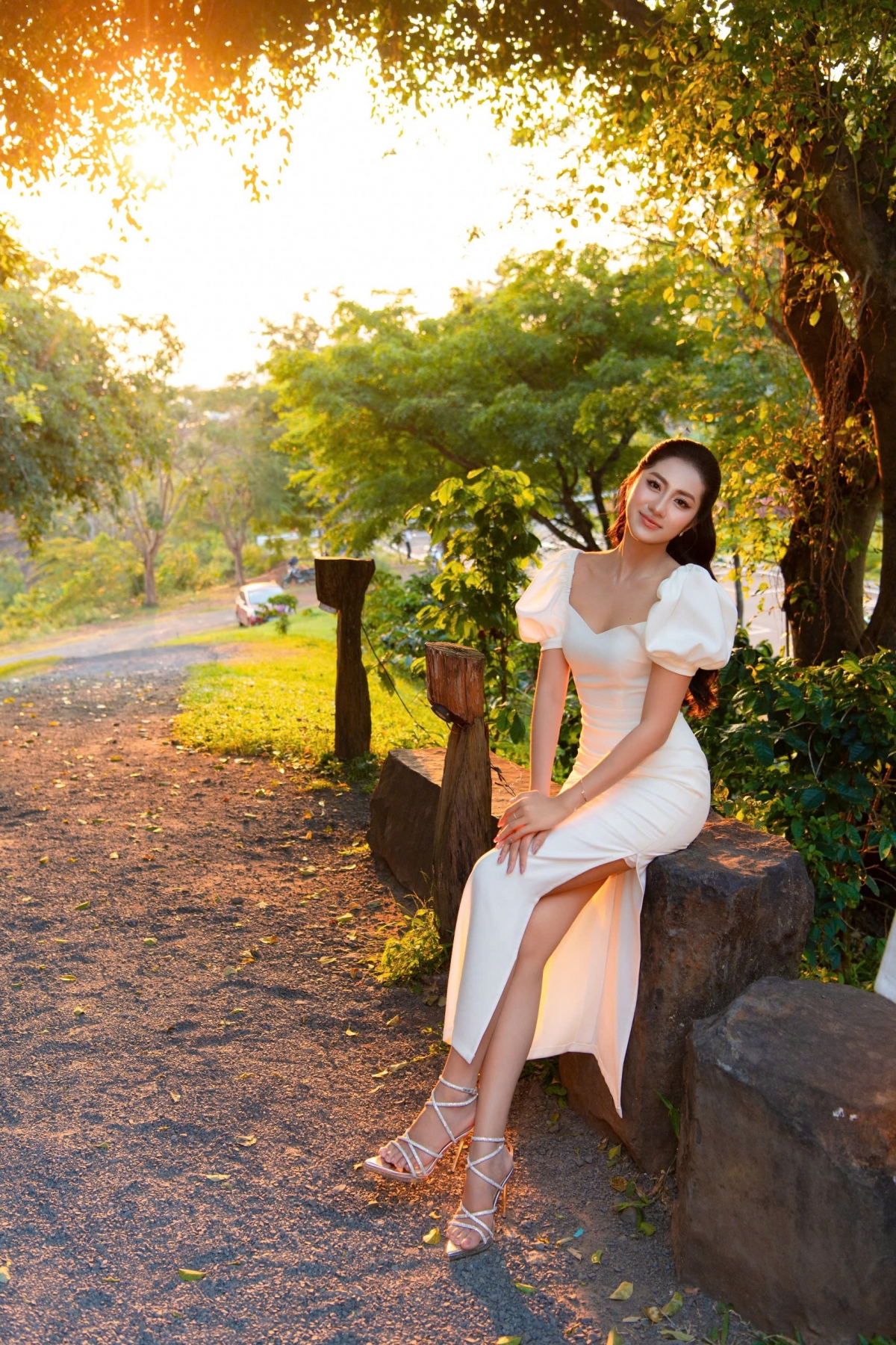 hoa hau ha truc linh gay thuong nho boi ve dep trong treo, nhe nhang hinh anh 5