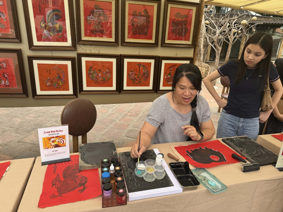 ho van nhieu hoat dong nghe thuat dac sac ket noi truyen thong va sang tao hinh anh 2