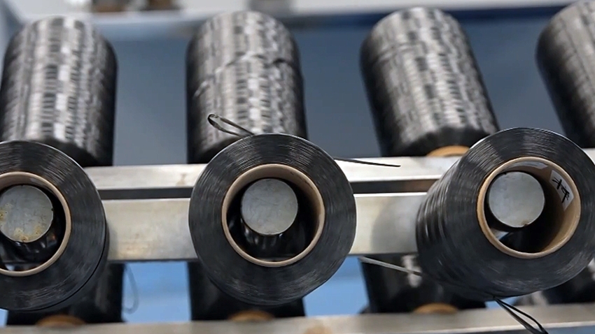 Trung Quốc ra mắt sợi carbon siêu bền nhỏ hơn 1/10 sợi tóc đầu tiên trên thế giới