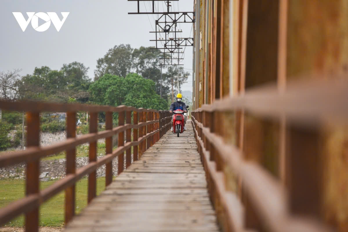 can canh cau cam ly o bac ninh, noi duong bo voi duong sat sap hoan thanh hinh anh 11