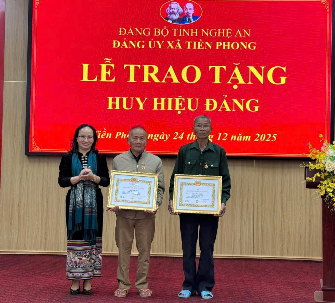 phu nu tham chinh hanh trinh lanh dao tu trach nhiem den cong hien hinh anh 4