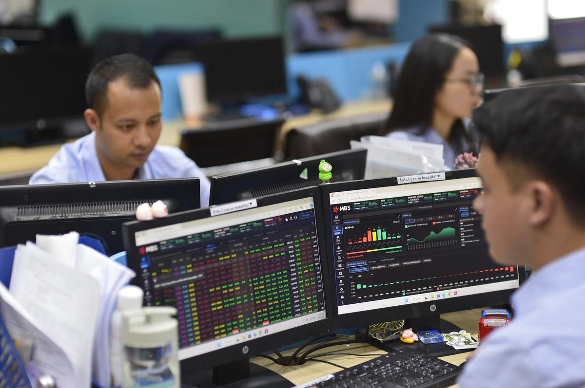 Kịch bản nào cho VN-Index khi xung đột Trung Đông chưa hạ nhiệt?