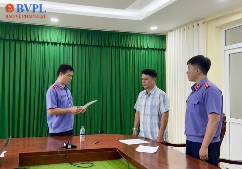 Liên quan vụ nữ sinh 14 tuổi tử vong, Vĩnh Long tước danh hiệu 2 cán bộ công an