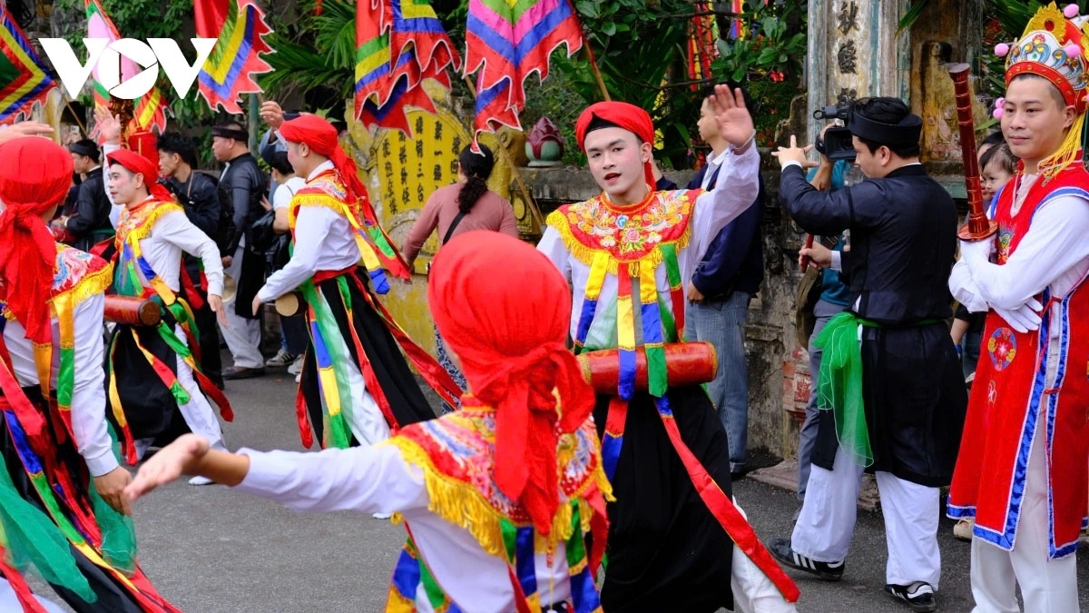 dong chay vo viet tren dat thang long - ha noi hinh anh 1