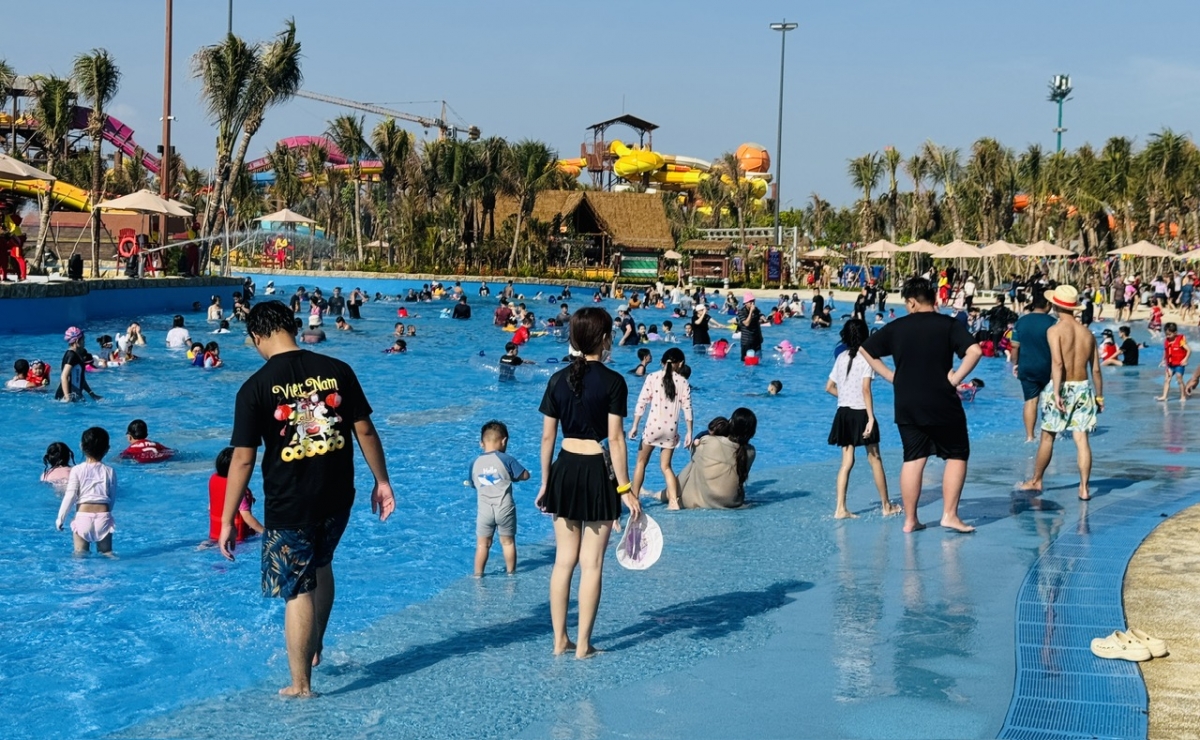 Công viên nước đạt kỷ lục thế giới tại Vũng Tàu ưu đãi cho sinh viên