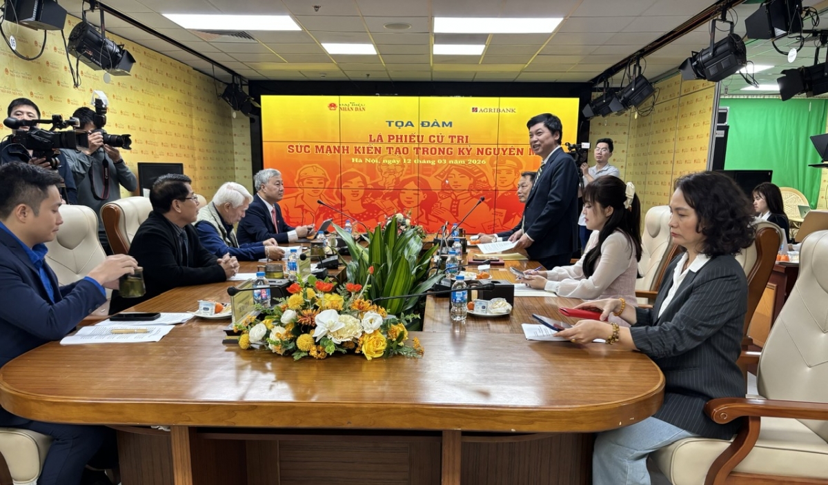 cu tri gui gam la phieu cua minh vao nhung dai bieu xung dang hinh anh 1