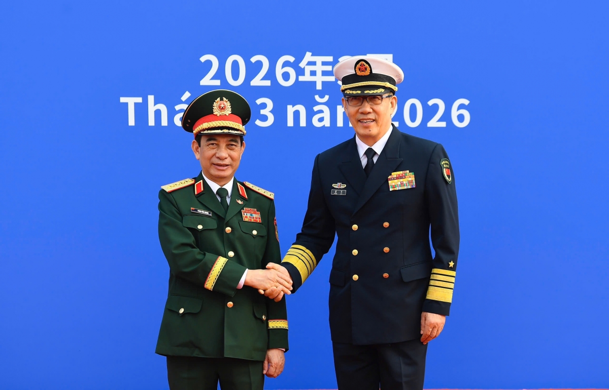 Dai tuong phan van giang va Doan dai bieu viet nam sang tham du nhieu hoat dong tai trung quoc hinh anh 6