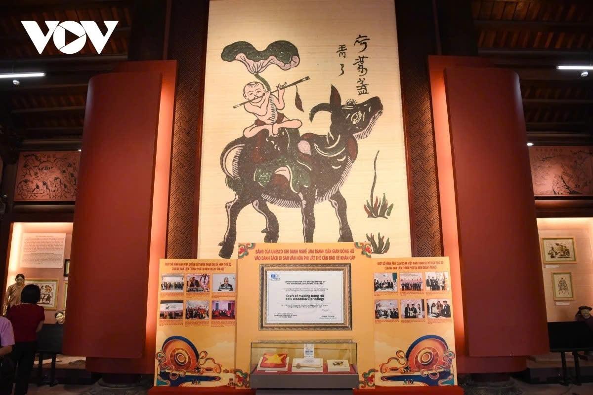 folk paintings come alive at bac ninh exhibition picture 1