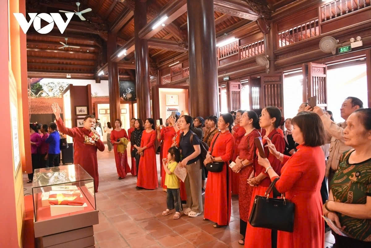 folk paintings come alive at bac ninh exhibition picture 11