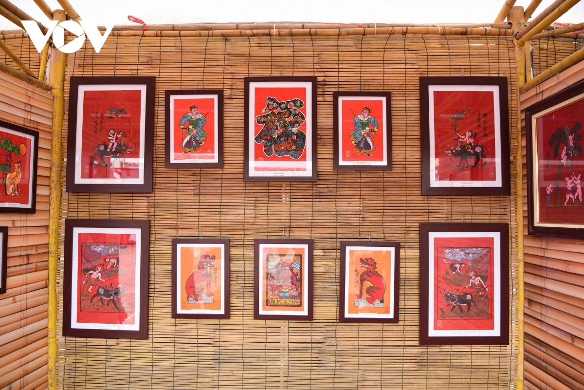 folk paintings come alive at bac ninh exhibition picture 9