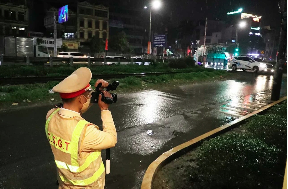 ha noi chua the xoa loi di tu mo nguy co mat an toan duong sat van con hinh anh 2