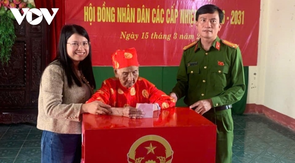 election day across vietnam moving moments from every region picture 20