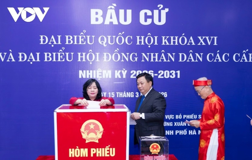 vietnamese senior leaders cast ballots on election day picture 18