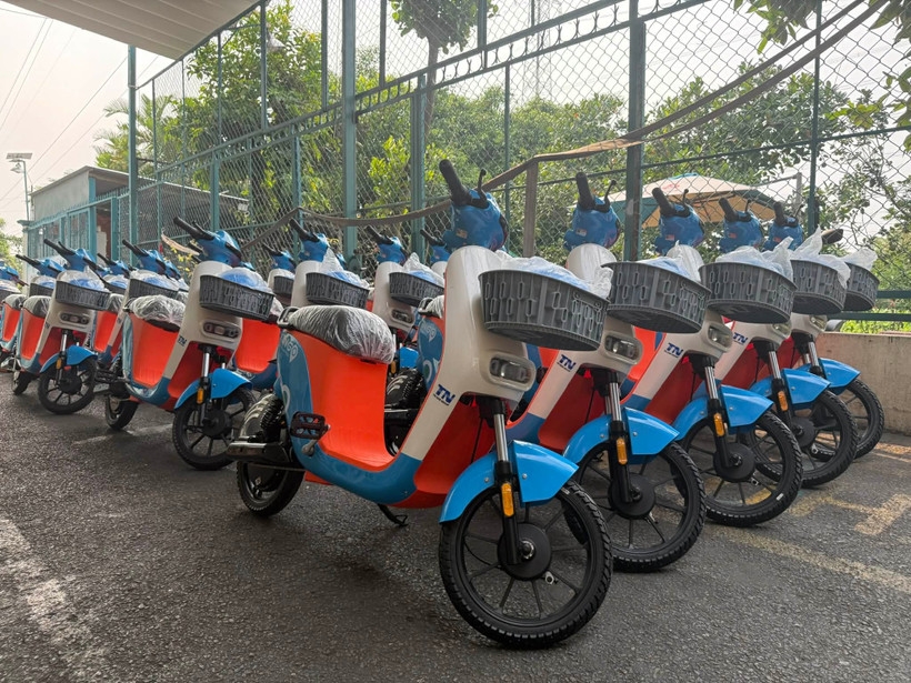HCM City launches public e-bike service to promote green transport