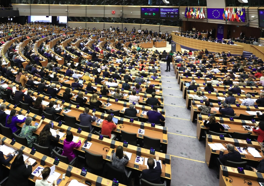 EU đề xuất mô hình Biển Đen để giải tỏa tắc nghẽn eo biển Hormuz