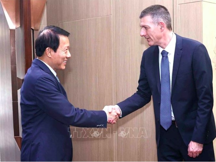 public security minister discusses vietnam-us economic ties with aws leader picture 1
