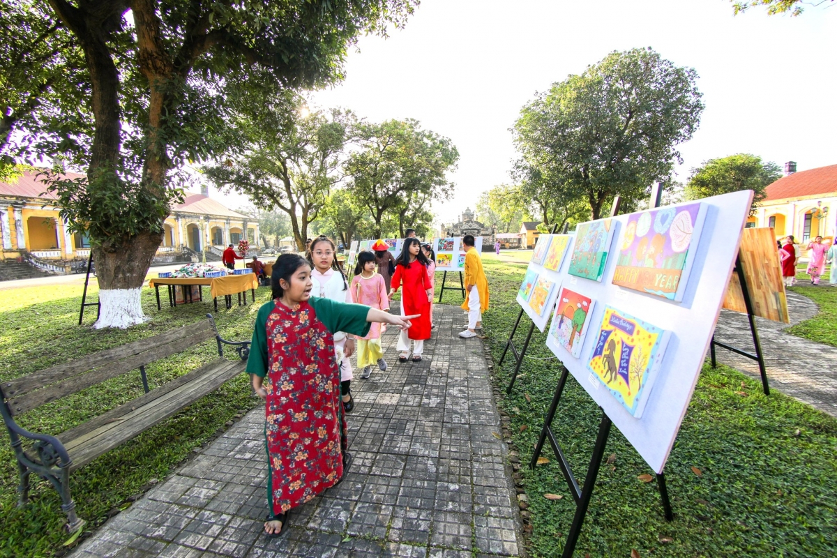hue nang cao hieu qua giao duc di san gan voi trai nghiem thuc te cho hoc sinh hinh anh 2