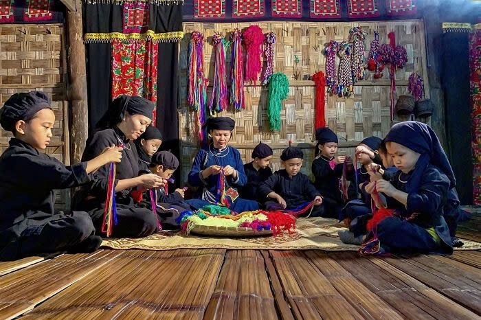 Giữ lửa văn hóa từ nhịp sống riêng