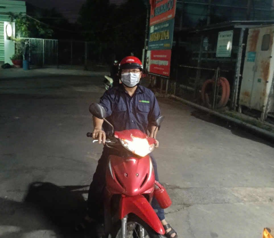 la phieu cua cong nhan tu nhung xuong may hinh anh 3