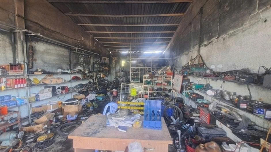 chay nha luc rang sang o vinh long, 2 tre nho tu vong thuong tam hinh anh 1