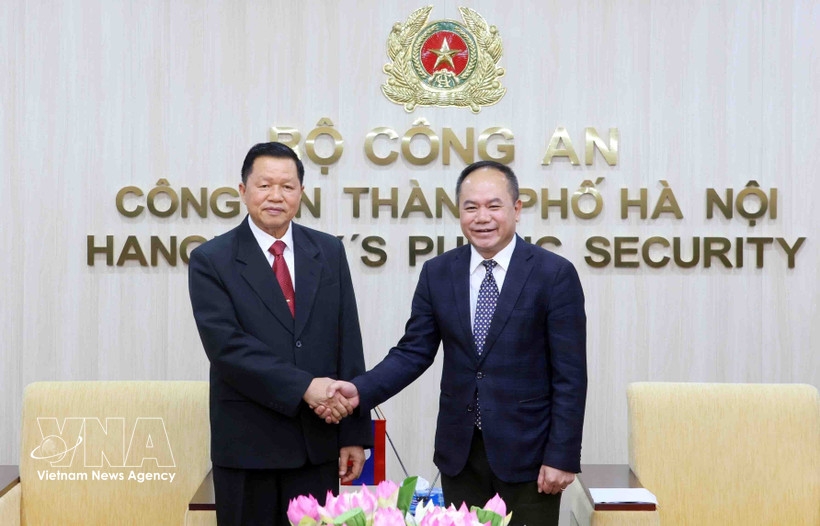 hanoi hosts lao public security delegation, expands bilateral coordination picture 1