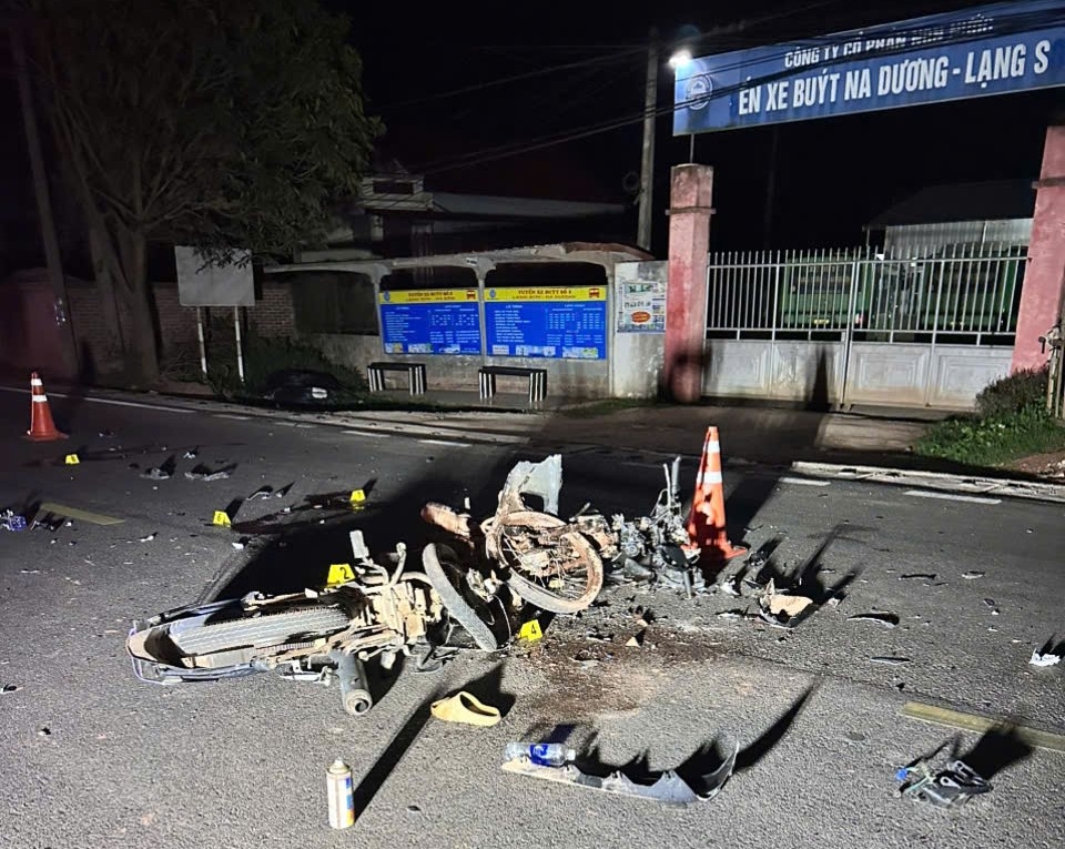 Tai nạn nghiêm trọng giữa 2 xe mô tô ở Lạng Sơn, 4 thanh niên tử vong