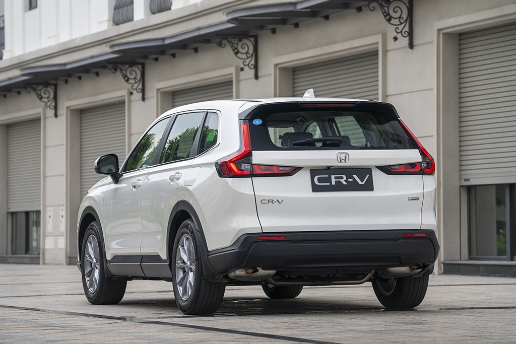 honda cr-v 2026 bo sung trang bi cho ban may xang, gia tu 1,039 ty dong hinh anh 1