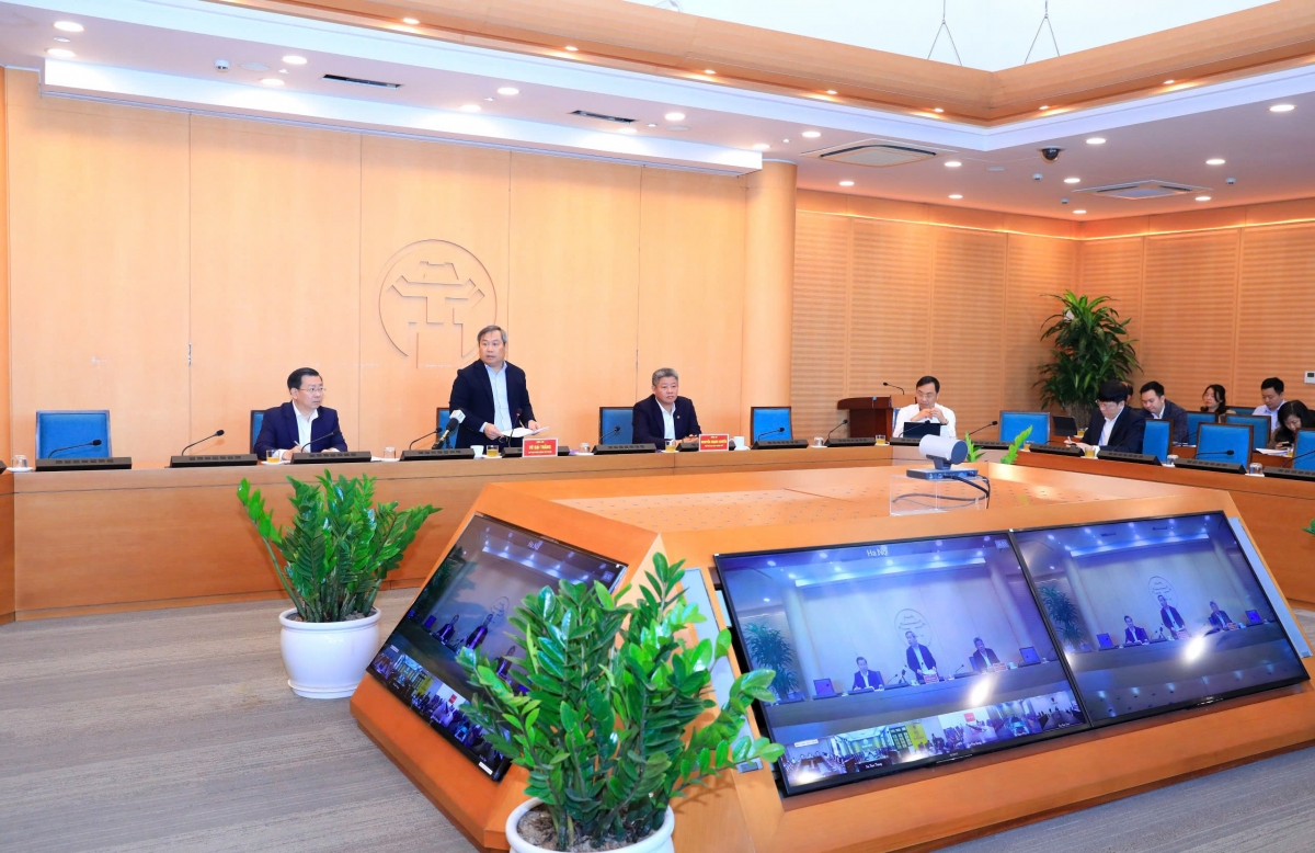 Chủ tịch Hà Nội yêu cầu xử lý nghiêm hành vi găm hàng, đầu cơ xăng dầu