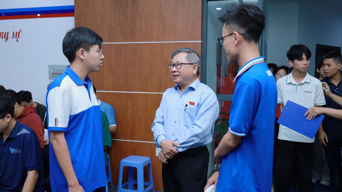 Sinh viên gửi gắm nhiều vấn đề đến ứng cử viên Đại biểu HĐND TP.HCM