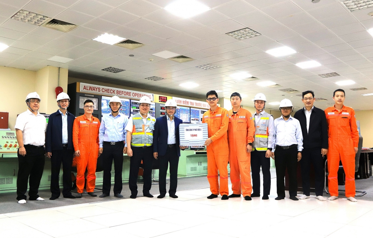 nha may nhiet dien mong duong 1 san sang cho cao diem dien mua kho hinh anh 3