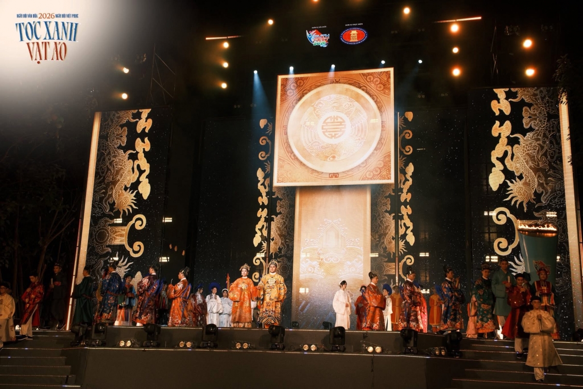 1.000 ban tre mac viet phuc xuong pho, lan toa tinh yeu di san hinh anh 2