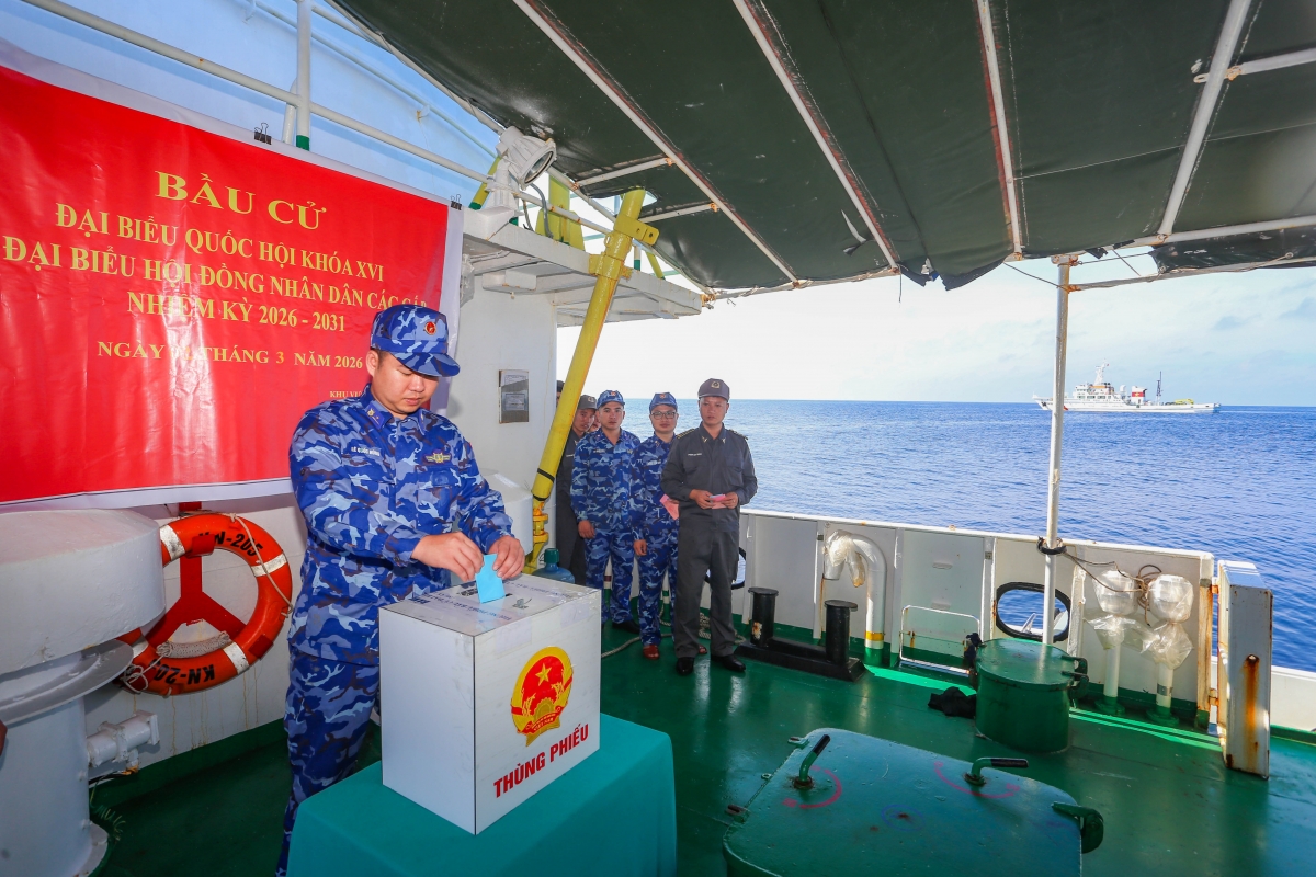 Lực lượng kiểm ngư hoàn thành nhiệm vụ bầu cử nơi “đầu sóng ngọn gió”