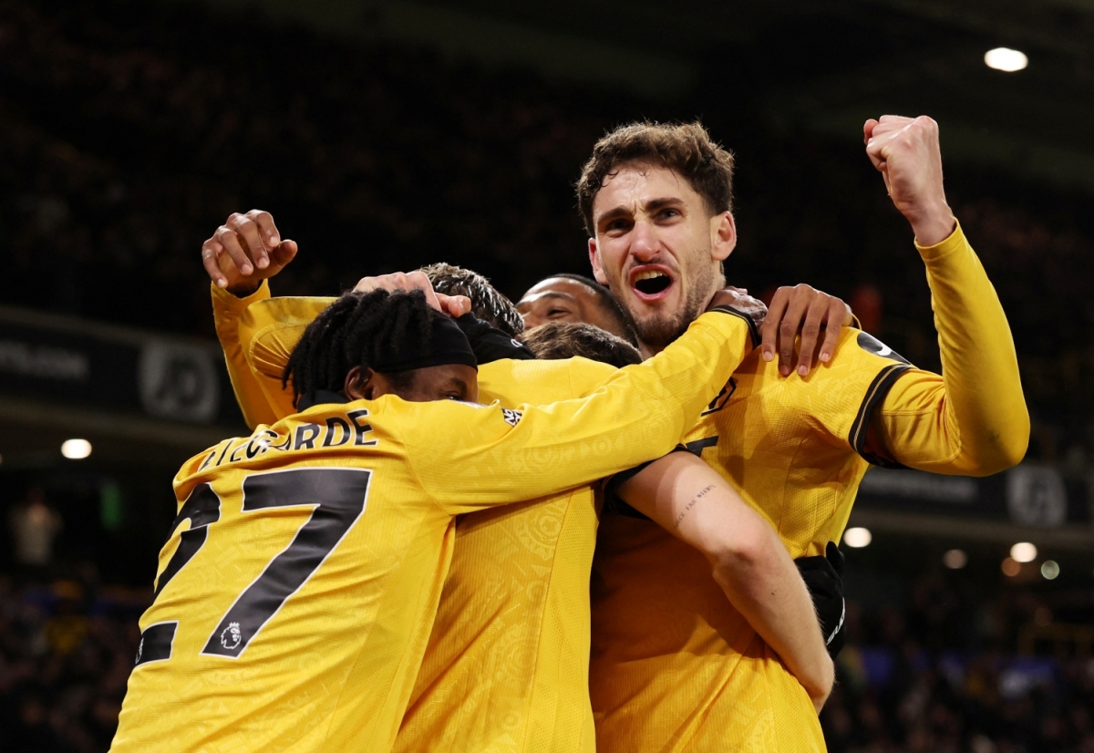 Kết quả vòng 29 Ngoại hạng Anh 2025/2026: Liverpool thua sốc Wolves