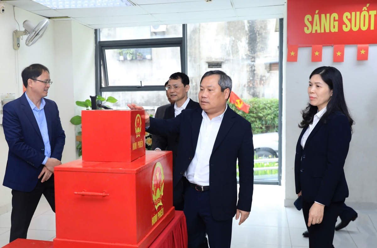 Chủ tịch Hà Nội yêu cầu không để xảy ra bất kỳ sai sót nào trong bầu cử