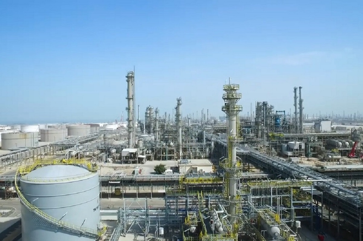 Chiến sự Trung Đông: Iran tấn công nhà máy lọc dầu Kuwait và các nước Vùng Vịnh