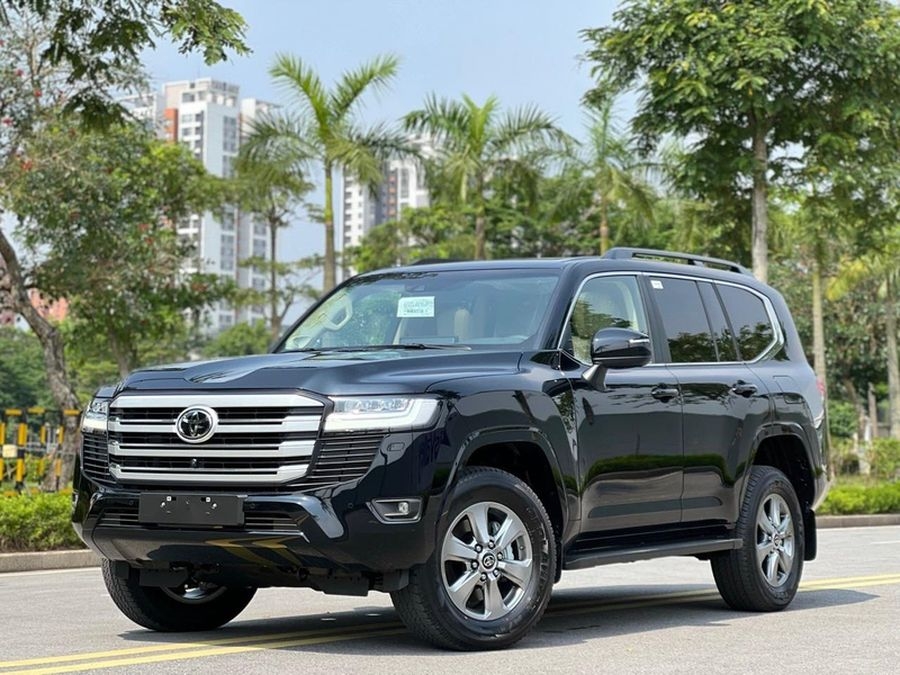 Toyota Việt Nam triệu hồi gần 700 xe Land Cruiser 300 để cập nhật phần mềm hộp số