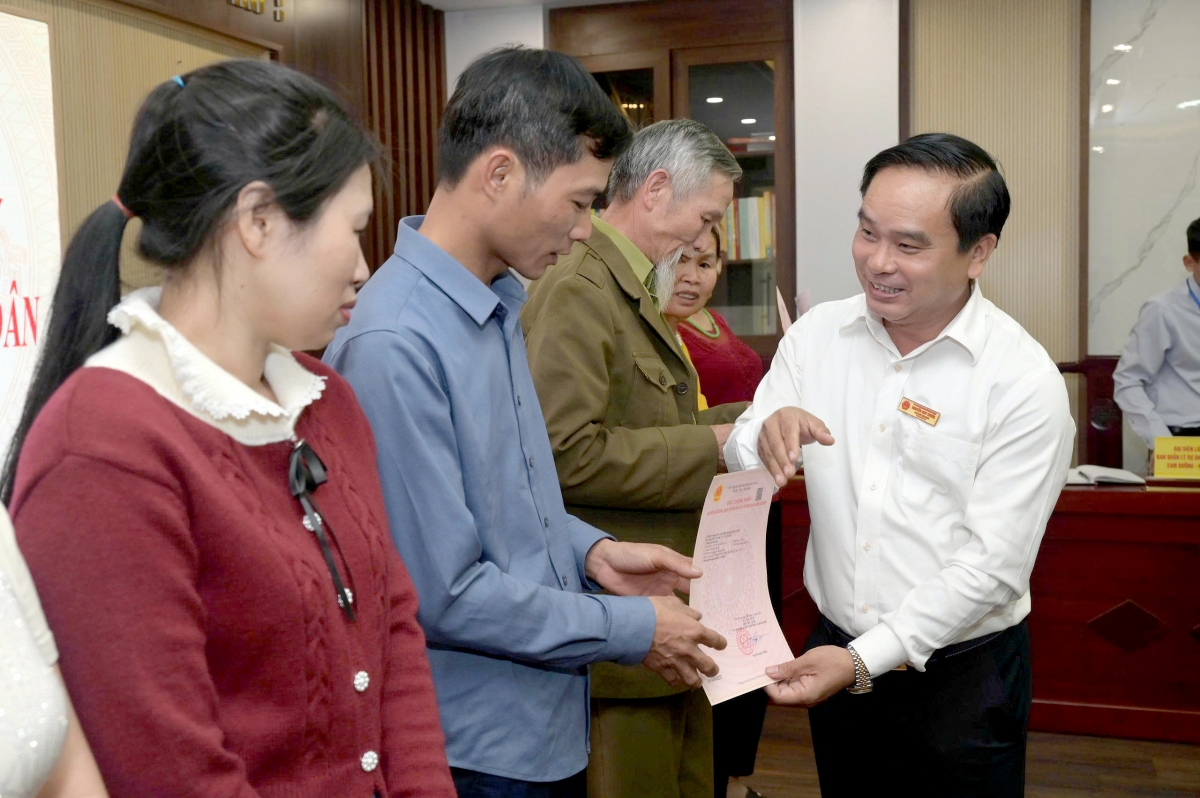 25 ngày xuống nửa ngày: Đột phá cấp sổ đỏ ở một phường của Lào Cai