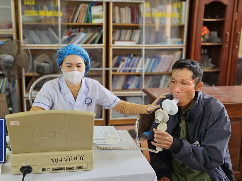 kham suc khoe dinh ky - chia khoa phat hien som benh lao hinh anh 1