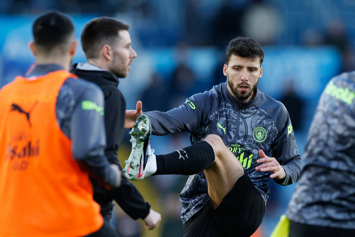 vuot qua leeds voi ti so toi thieu, man city gay ap luc len arsenal hinh anh 11