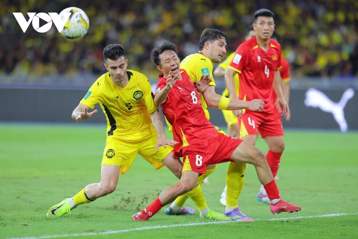 Doi hinh Dt viet nam va Dt malaysia thay doi ra sao so voi tran luot di hinh anh 1