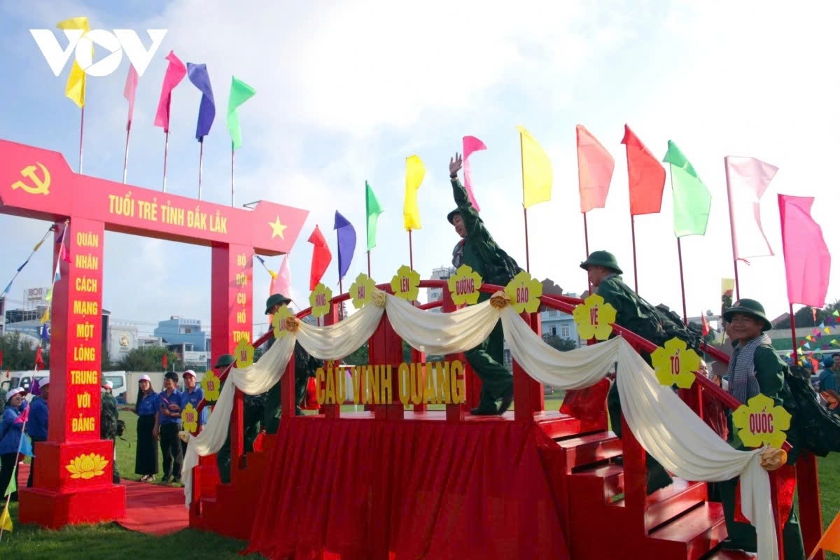 young recruits across vietnam embark on military service picture 13