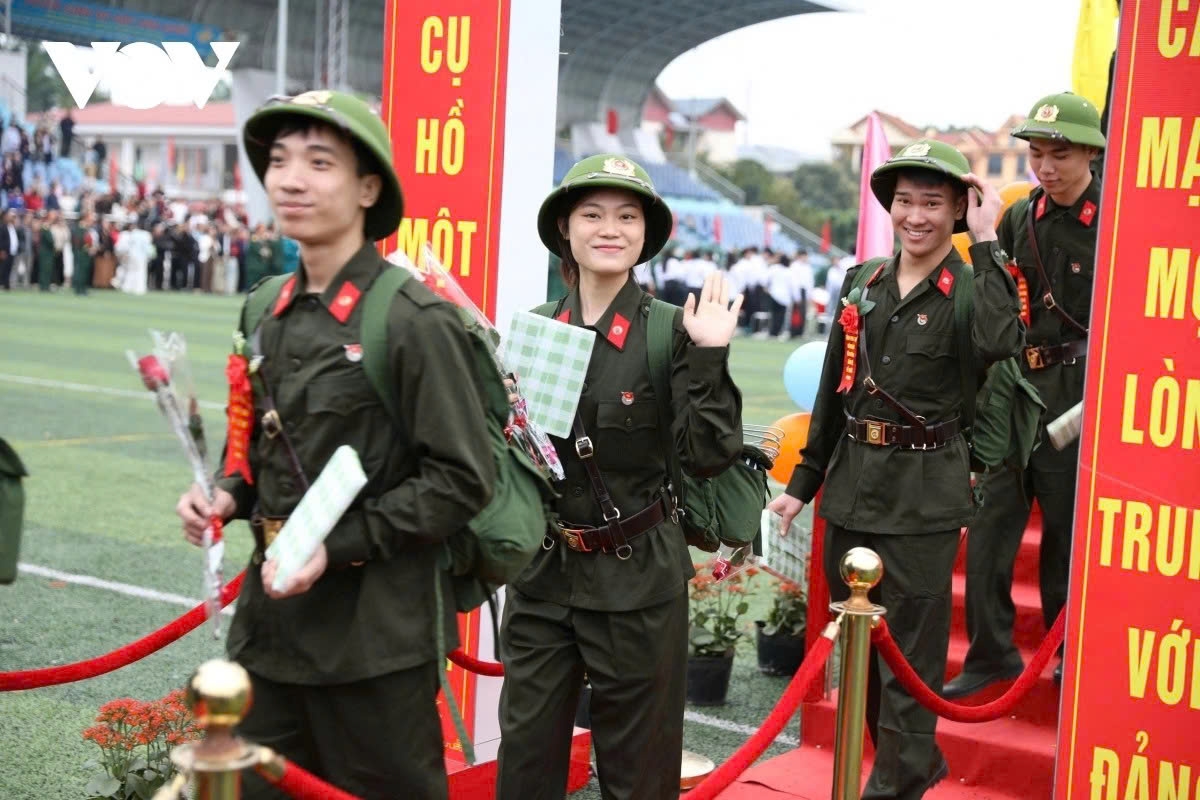 young recruits across vietnam embark on military service picture 9