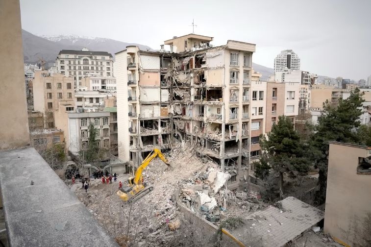 Ông Trump tiết lộ Mỹ đang đàm phán với một “nhân vật cấp cao” của Iran