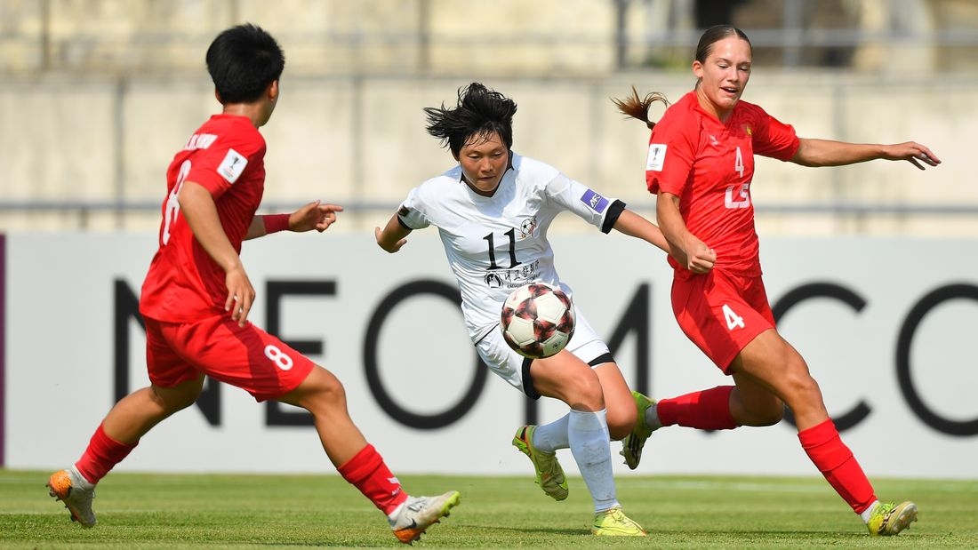 Dai dien bong da viet nam dung buoc o tu ket cup c1 chau A 2025 2026 hinh anh 1