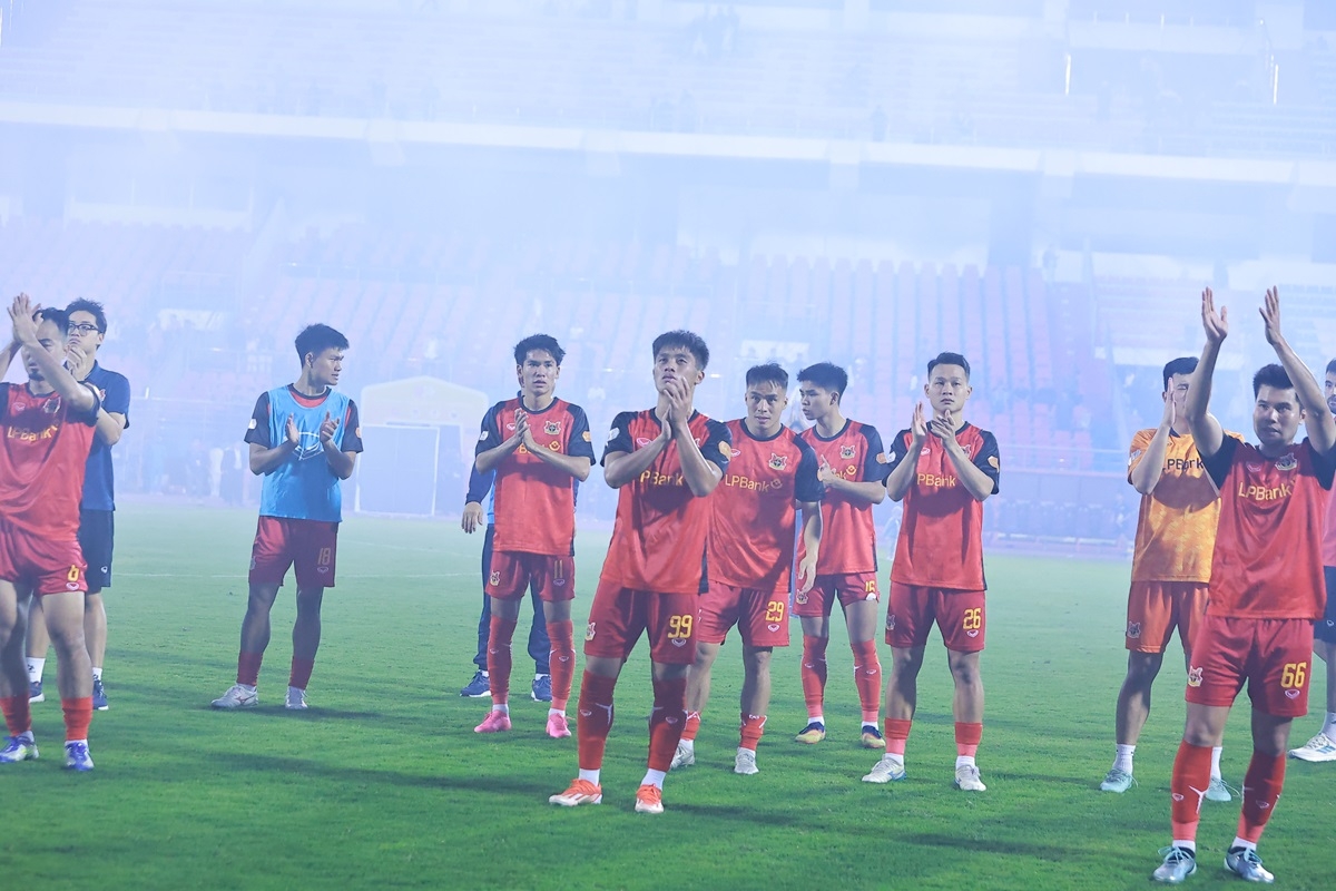 truc tiep ninh binh 0-0 pvf-cand chu nha giai toa ap luc hinh anh 2