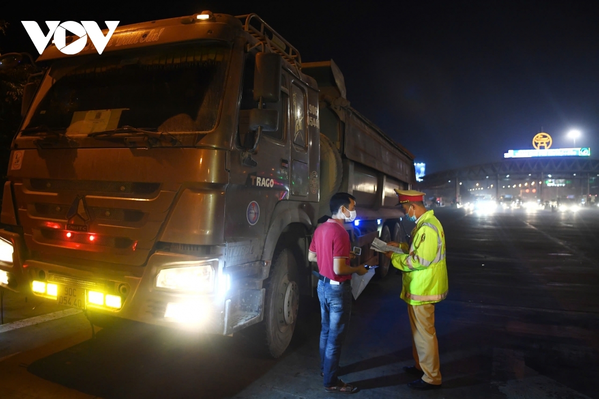 bai bo nghi dinh 100 xu phat vi pham giao thong tu 15 5 hinh anh 1