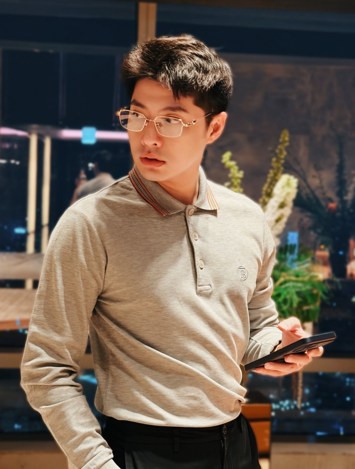 sao viet 23 3 toc tien tiep tuc xa anh xinh dep ben bo bien hinh anh 11