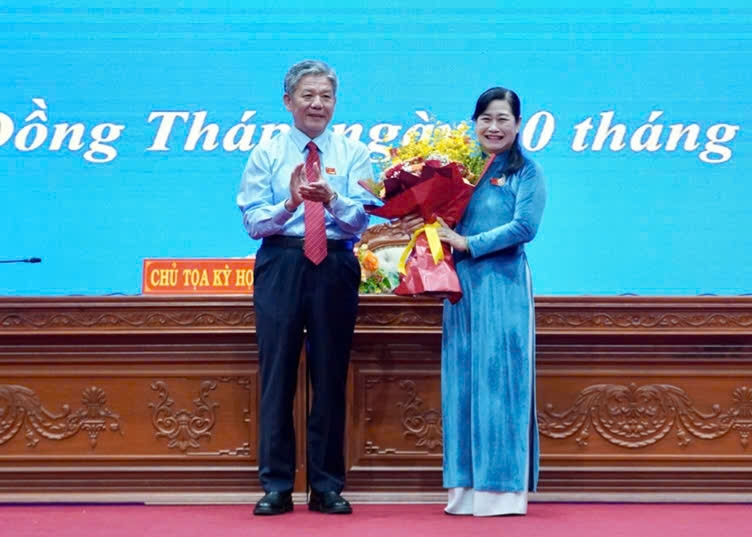 Ông Ngô Chí Cường được bầu giữ chức Chủ tịch HĐND tỉnh Đồng Tháp khóa XI