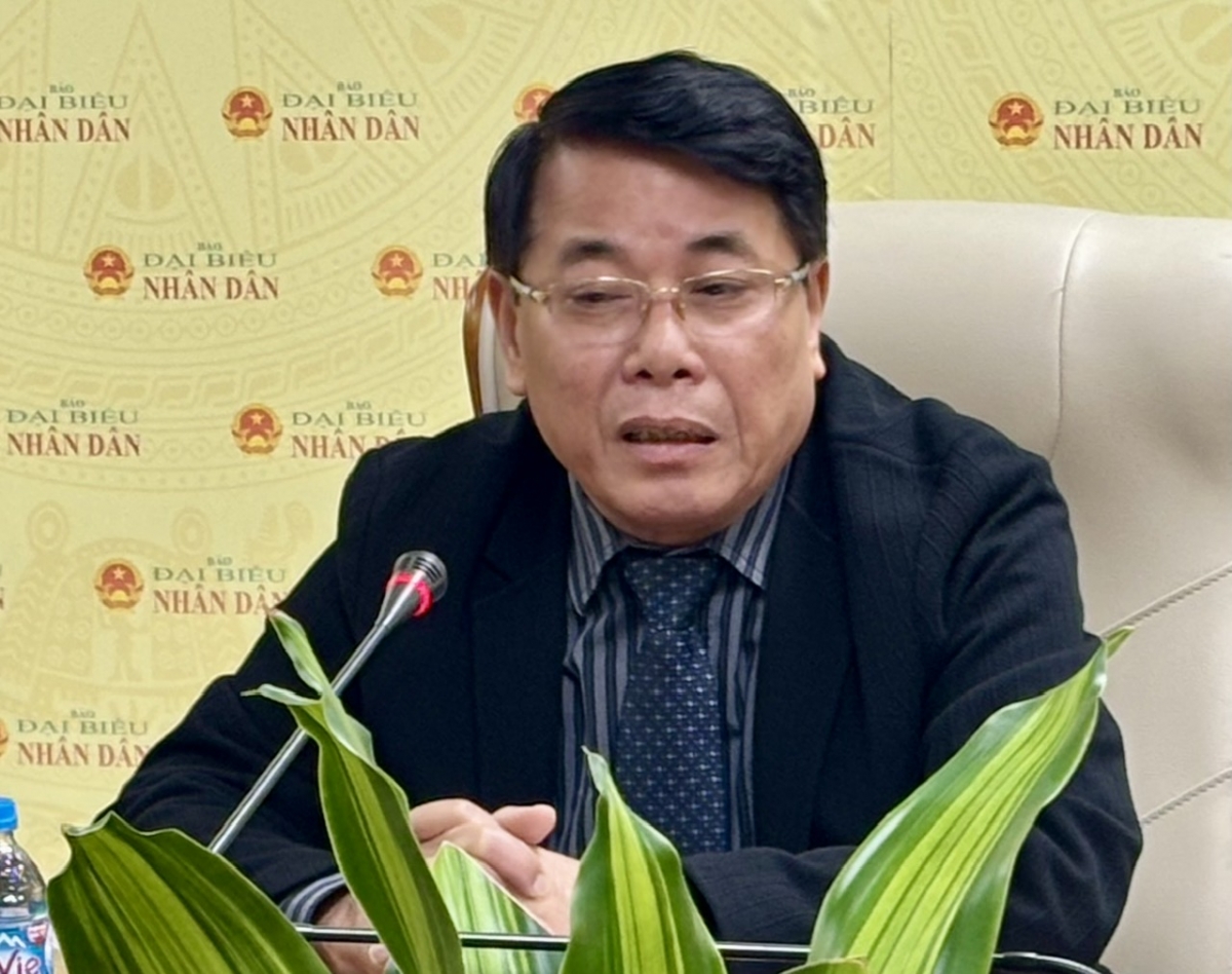 moi la phieu co trach nhiem la vien gach hong dung xay tuong lai cua dat nuoc hinh anh 1