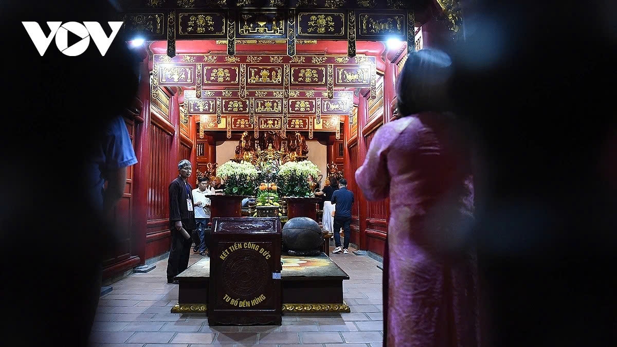 phu tho introduces special night tour to hung kings temple picture 10